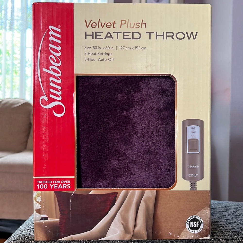 Brand new velvet plush heated blanket. Luxurious premium- soft velvet